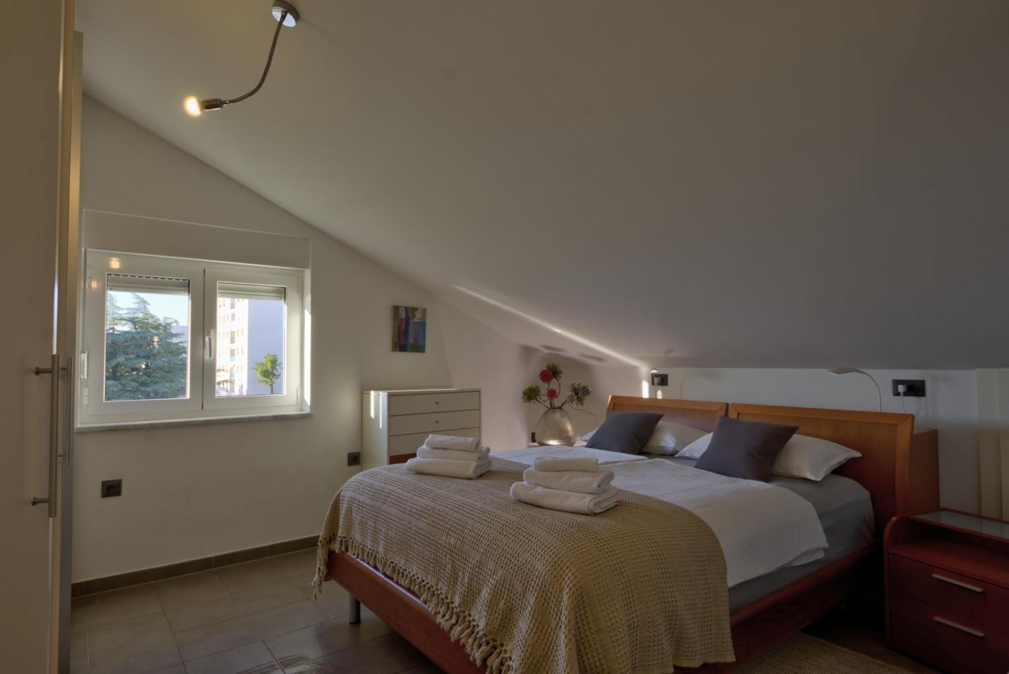 Penthouse Belvedere City View With Private Parking Rijeka Ngoại thất bức ảnh